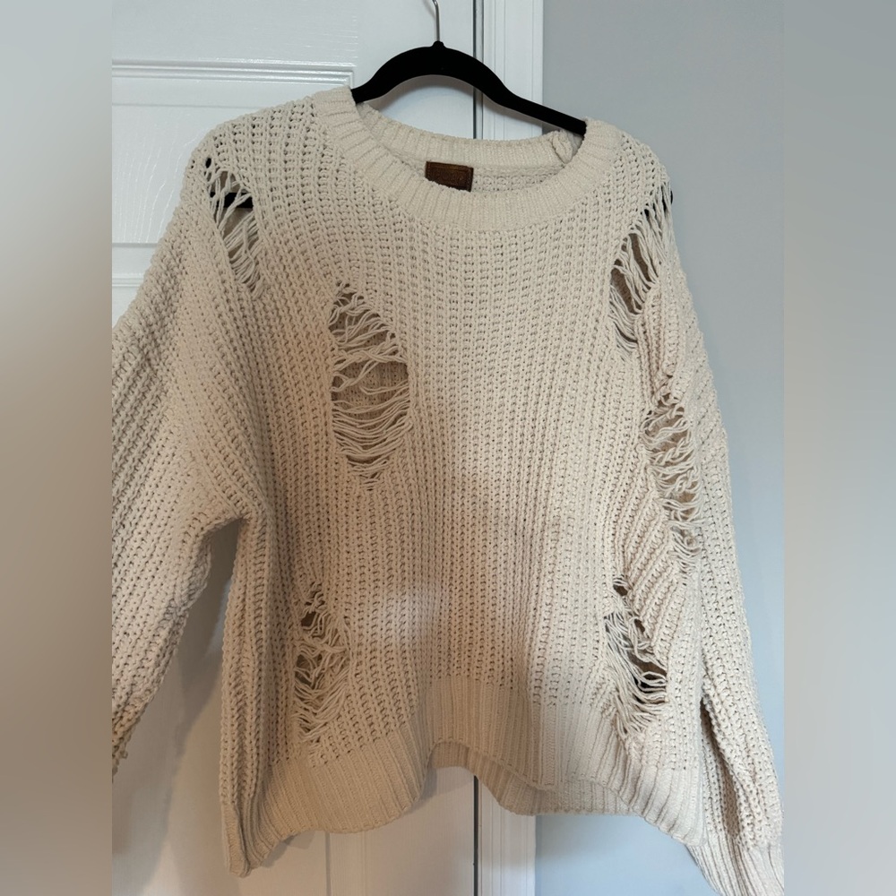 Thick and Soft Knitted Ripped Sweater